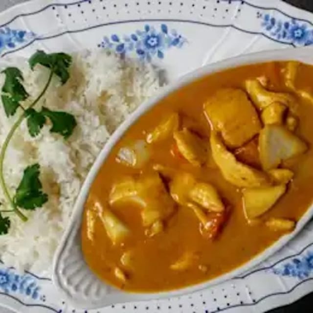 26. Yellow Curry With Rice.