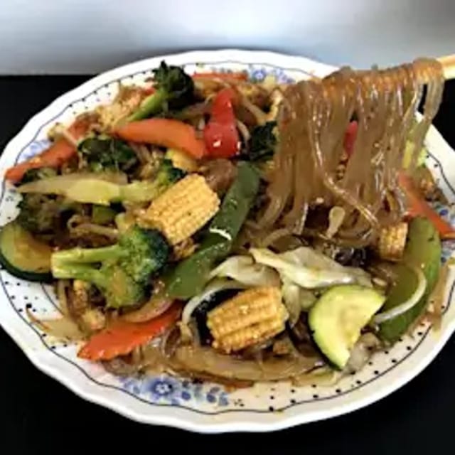 34. Clear Fried Noodles(Pad Woon Sen).